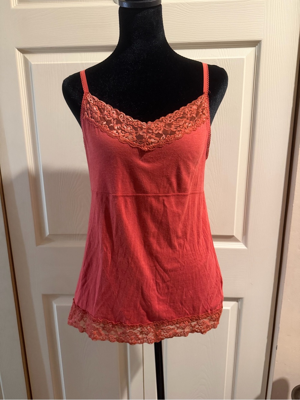 Elle Y2K Lace-Trim Coral Cami Tank Top